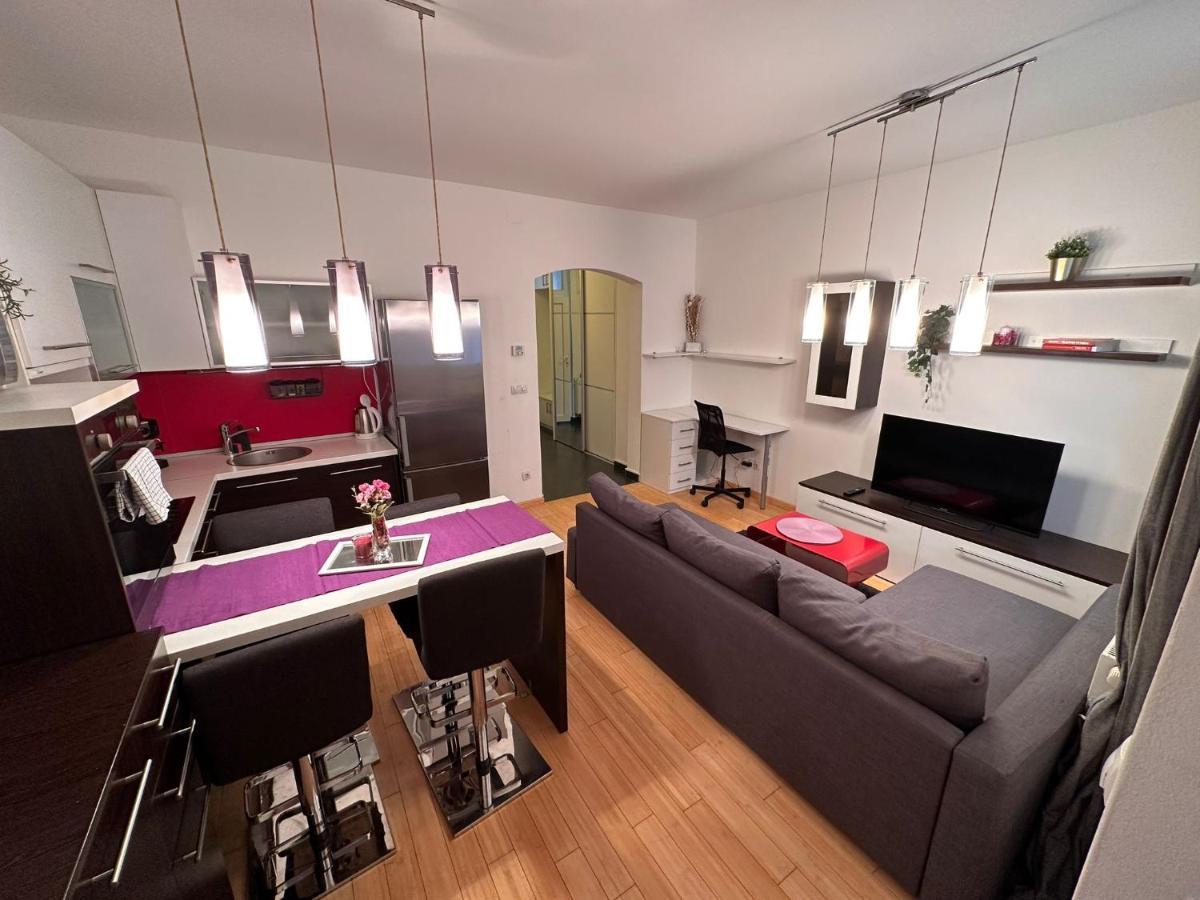 Ferienwohnung Apartman Lila Zagreb Exterior foto