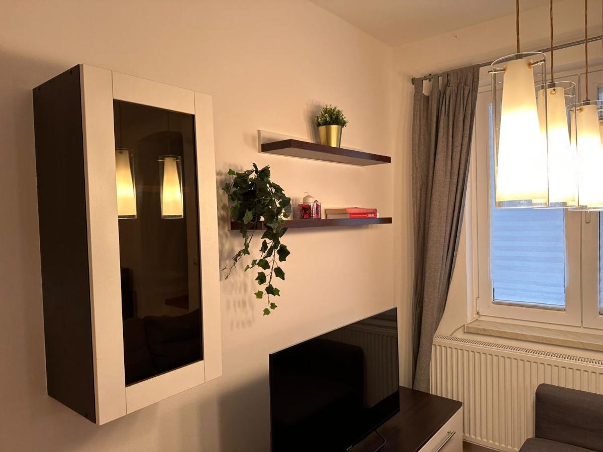 Ferienwohnung Apartman Lila Zagreb Exterior foto